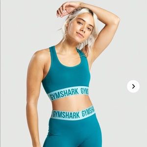 Gym shark fit blue sports bra
